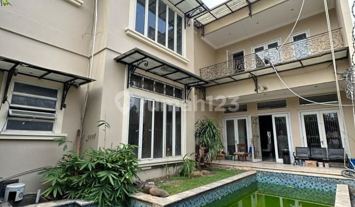 Nice House Still in Renovation Process Strategic Location in Ampera South Jakarta 2