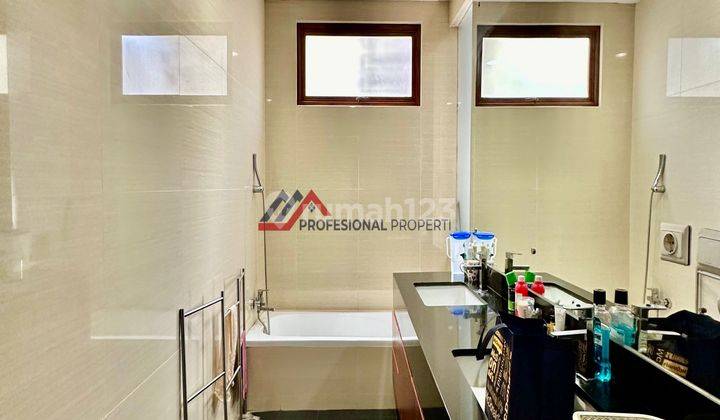 Rumah Minimalis Kolam Renang Dalam Town House Di Bangka,kemang Jakarta Selatan 2