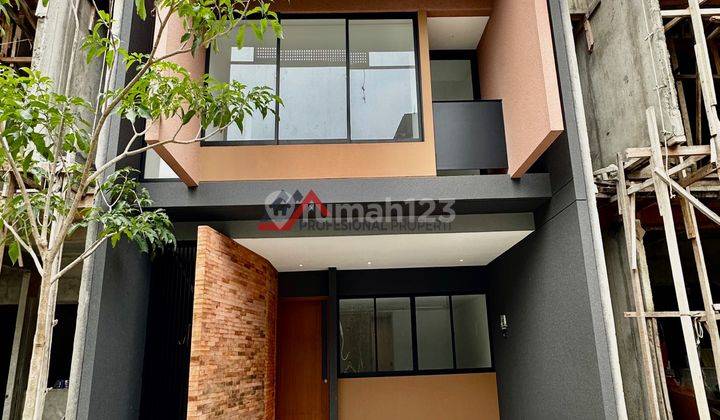 RUMAH BARU DALAM TOWNHOUSE SISA 3 UNIT RUMAH 1