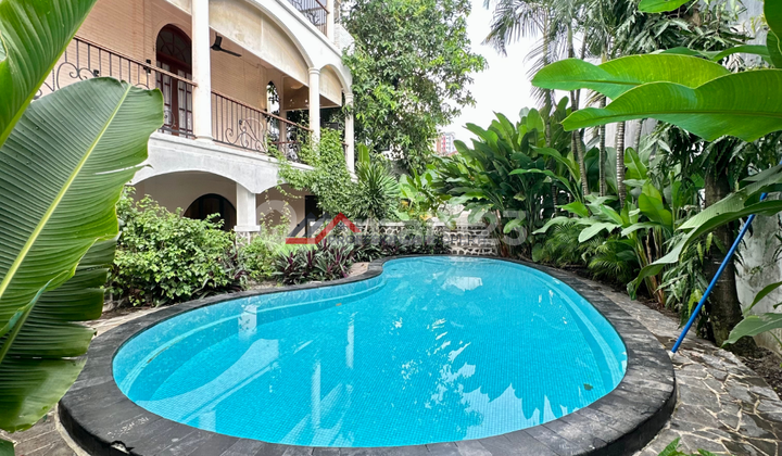 Rumah Mewah Guest House Di Cilandak, Jakarta Selatan Rumah Mewah Guest House Di Cilandak, Jakarta Selatan