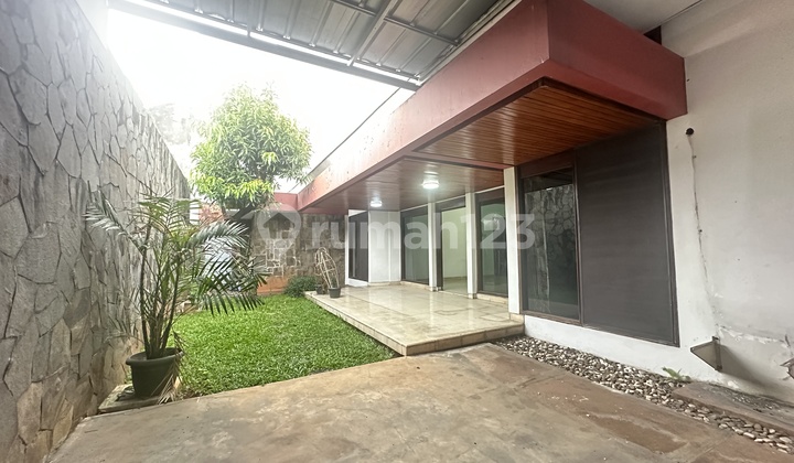 Rumah Siap Huni Dalam Komplek Dekat Gandaria City Kebayoran Jakarta Selatan 2