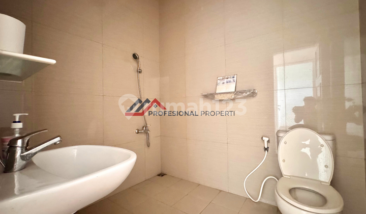 Spacious Yard House in a Quiet Neighborhood, Cipete, South Jakarta 2