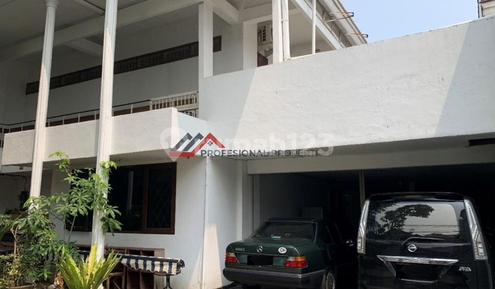 Strategic Land Calculation House in a Good Location Near Sudirman, Kebayoran Baru, South Jakarta Strategic Land Calculation House in a Good Location Near Sudirman, Kebayoran Baru, South Jakarta