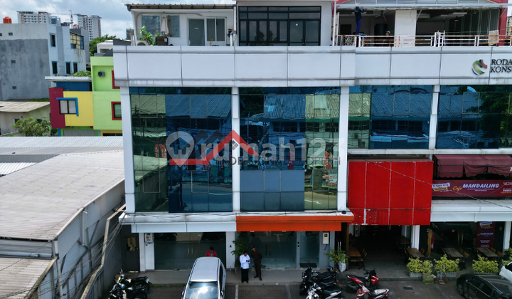 Ruko Mewah Full Furnished Dekat ke Simatupang dan MRT Fatmawati Jakarta Selatan