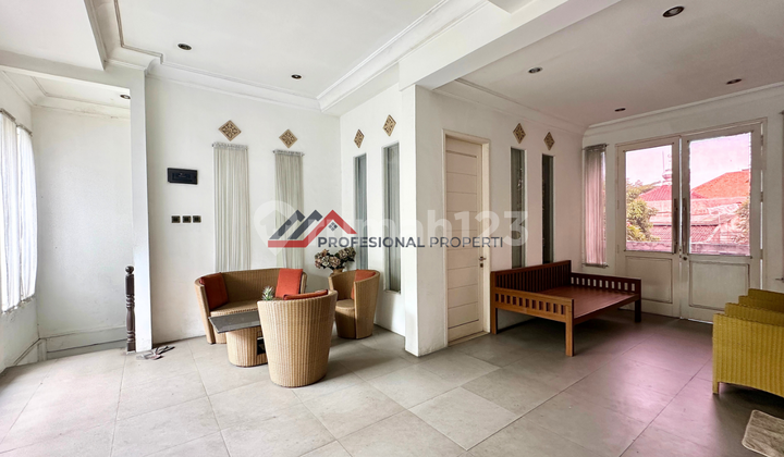 Rumah Siap Huni Private Pool dekat ke Tol Simatupang di Jagakarsa, Jakarta Selatan 2