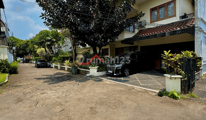 Rumah Asri Dalam Townhouse Exclusive di Ampera Kemang Jakarta Selatan 1