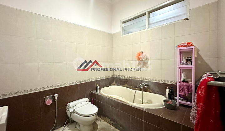 Rumah dengan Swimming Pool Layak Huni Lingkungan Nyaman di Bangka, Jakarta Selatan 2