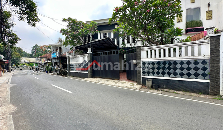 Ready-to-Live House with Private Pool near Simatupang Toll Road in Jagakarsa, South Jakarta