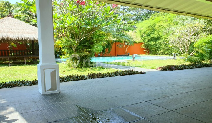 Rumah Hitung Tanah Bebas Banjir Dekat Kemang Dalam Jakarta Selatan