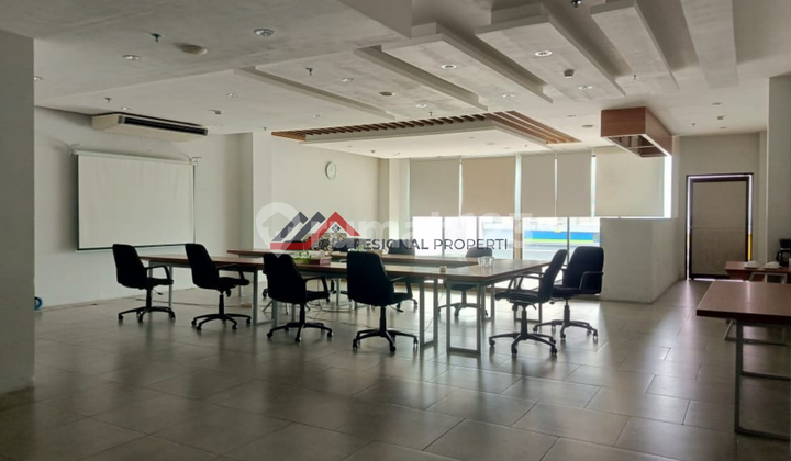 Gedung Baru Lokasi Strategis ke MRT di Cilandak, Jakarta Selatan Gedung Baru Lokasi Strategis ke MRT di Cilandak, Jakarta Selatan