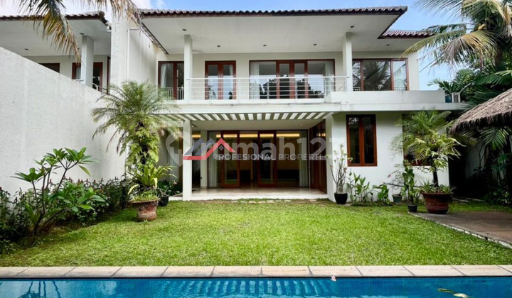 Rumah Mewa Tropical Minimalis Modern Private Pool di Kemang Jakarta Selatan
