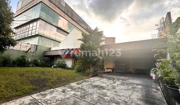 Rumah Area Komersil Cocok Untuk kantor dan Usaha Lainnya  di Buncit, Jakarta Selatan