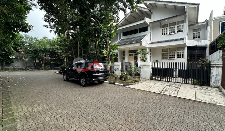 Nice House with a Beautiful Environment in Villa Cinere Mas Depok, West Java Nice House with a Beautiful Environment in Villa Cinere Mas Depok, West Java