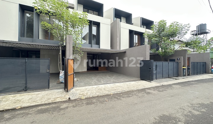 Brand New Tropical Minimalis 3lantai Di Kemang Jakarta Selatan
