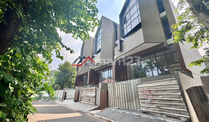 Rumah Baru 4 Lantai Lift Kolam Renang Di Komplek Kemang Jakarta Selatan