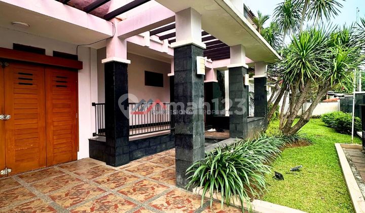 Rumah Lokasi Strategis Dalam Komplek di Lebak Bulus, Jakarta Selatan
