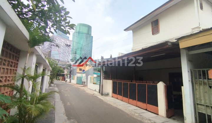 Rumah Kos-kosan lokasi sangat strategis cocok untuk investasi di Setiabudi, Jakarta Selatan