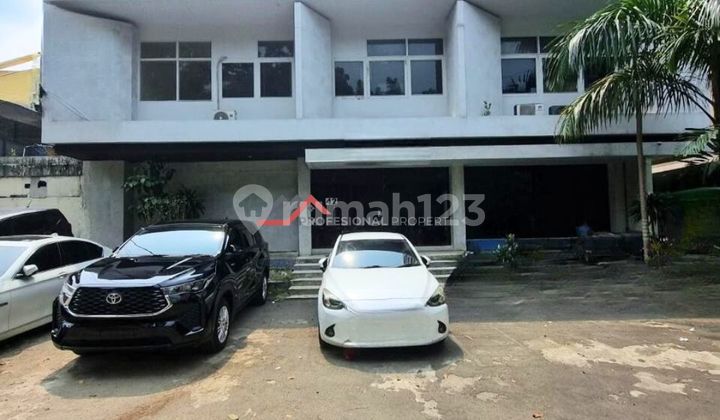 Gedung Kantor Strategis Dekat Istana Menteng Jakarta Pusat