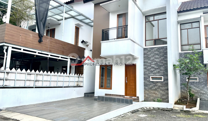 Ready-to-Occupy House in a wide-road complex in Jagakarsa, South Jakarta