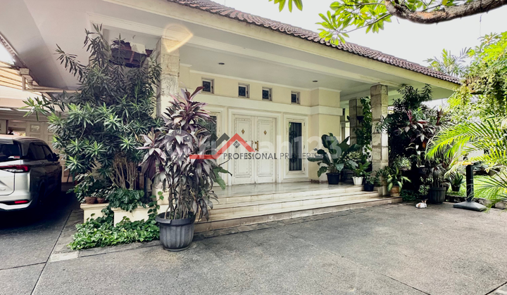 Rumah Bagus Siap Huni Lingkungan Tenang dan Sejuk, Kemang Jakarta Selatan 2