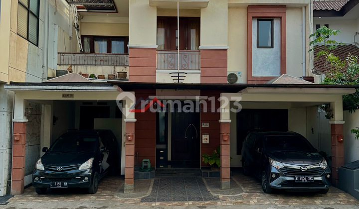 Rumah Siap Huni Dalam Komplek Lingkungan Tenang di Cinere, Depok