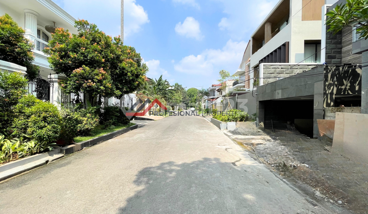 Rumah Bagus Bergaya Modern Classic Untuk di Sewa, Pondok Indah Jakarta Selatan 2