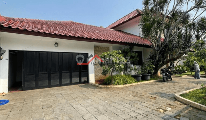 Turun Harga Rumah Modern Tropical Siap Huni Halaman Luas 1