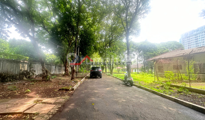 Super Strategic Commercial Land Suitable for Investment Priced Below NJOP in Kalibata, South Jakarta