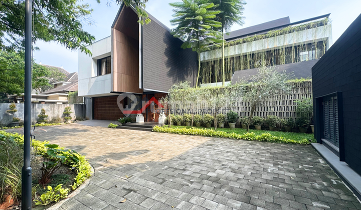 Luxury House in Premium Area of Kebayoran Baru, South Jakarta Luxury House in Premium Area of Kebayoran Baru, South Jakarta