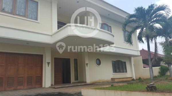 Luxury House on Slamet Street 1