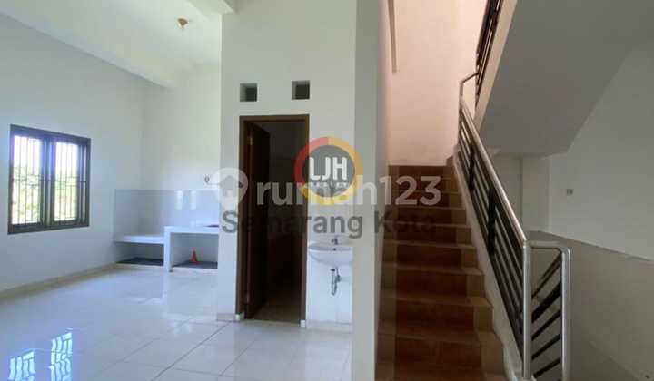 Ruko bagus di jalan Majapahit 2