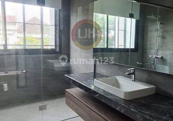 Rumah mewah di Graha Candi Golf 2