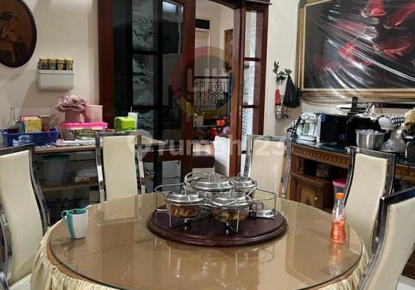 Rumah mewah di Bukit Sari