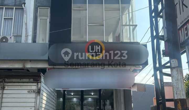 Ruko siap pakai di Anjasmoro Raya 1