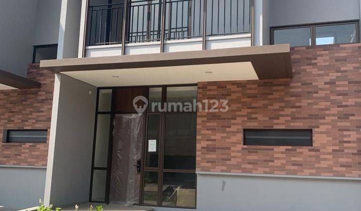 Rumah Baru 2 lantai Suvarna Cikupa Tangerang