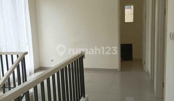 Disewakan Rumah Suvarna Cluster Chiara 2 Lantai Rapi Apik Siap Huni 16