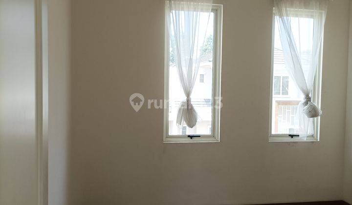 Disewakan Rumah Suvarna Cluster Chiara 2 Lantai Rapi Apik Siap Huni 18