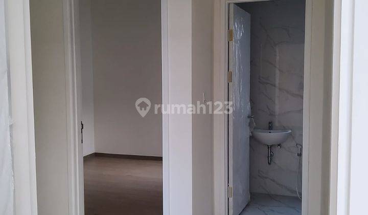 Rumah baru 2 lantai cantik siap huni 2