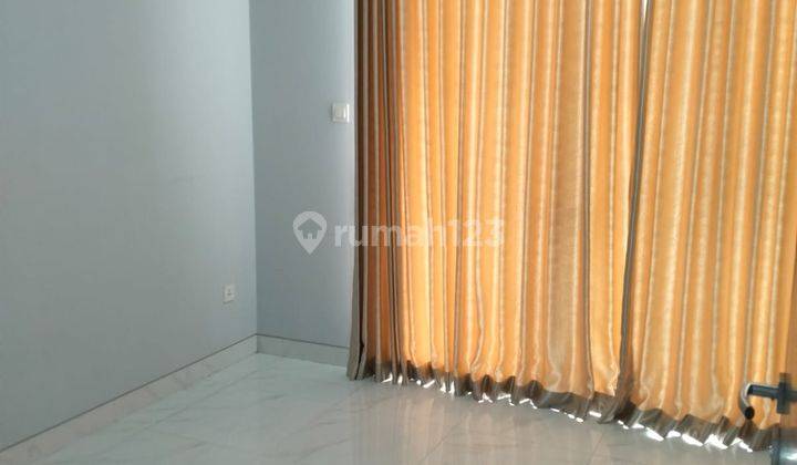 Rumah 2 lantai sewa siap huni Tangerang 4