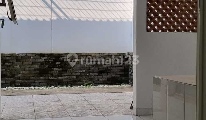 Suvarna Sutera Dana Rumah Cluster Bersih Rapi Apik Siap Huni 9