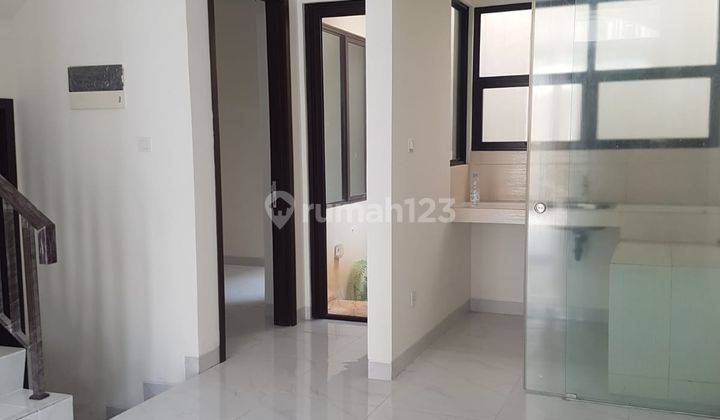 Lavon Allura Rumah Cluster 2 Lantai Siap Huni Rapi Bersih 2