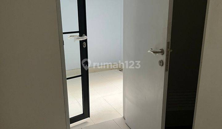 Lavon 2 Cluster Viridia Boulevard Double Decker 2,5 Lantai Siap Huni Rapi 10