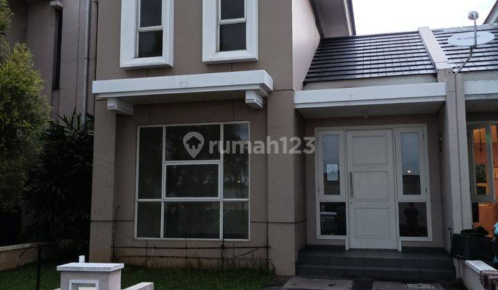 Rumah Disewakan Kondisi Rapi Bersih di Bahana Suvarna Sutera 1