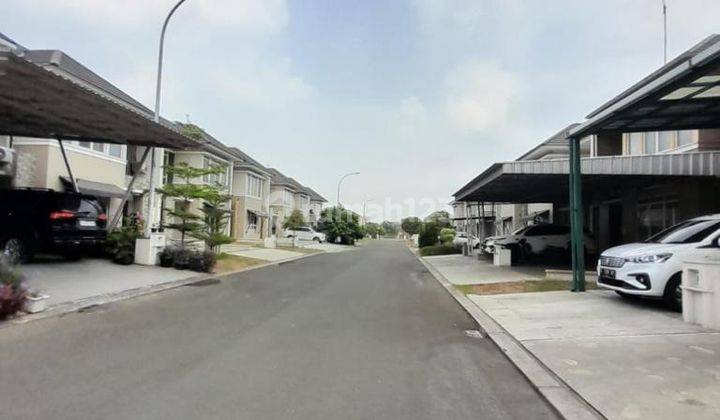 Jual Cepat Rumah 2 Lantai Halaman Luas di Helios Suvarna Sutera 2