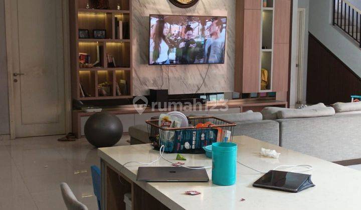 Rumah Besar Renov Cakep Furnished Bagus di Suvarna Sutera 2