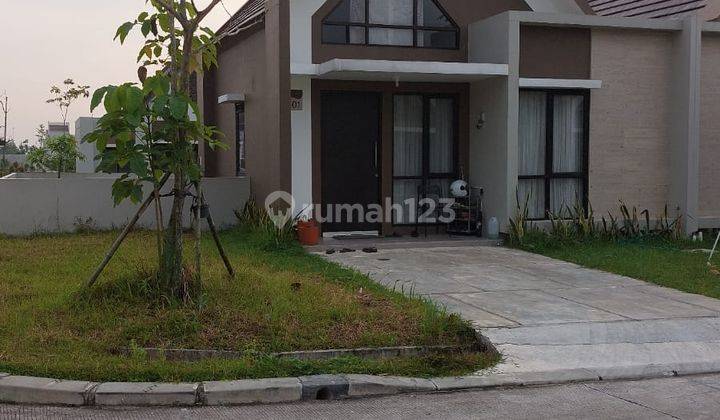 Rumah Cantik Strategis Lahan Luas Dekat Stasiun di Podomoro Tenjo 1