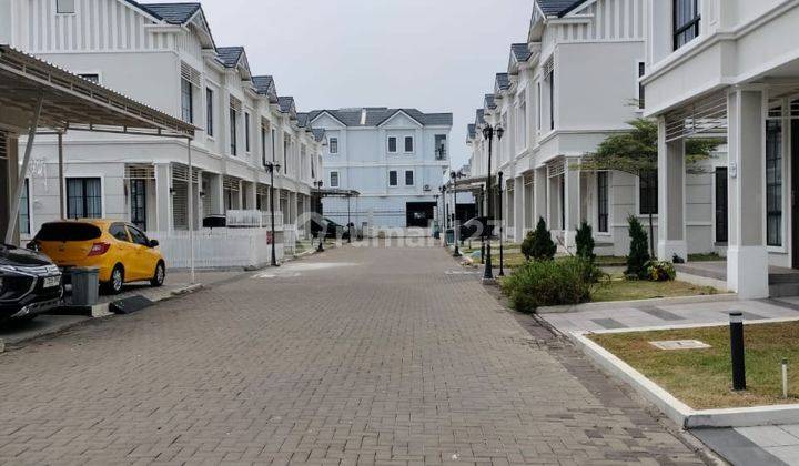 Dijual Rumah Cantik Rapi Terawat Siap Huni di Suvarna Sutera 1