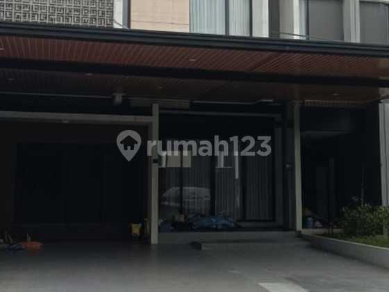 Rumah Cantik Banget di Suvarna Sutera Fully Furnished Tinggal Bawa Koper Rumah Cantik Banget di Suvarna Sutera Fully Furnished Tinggal Bawa Koper