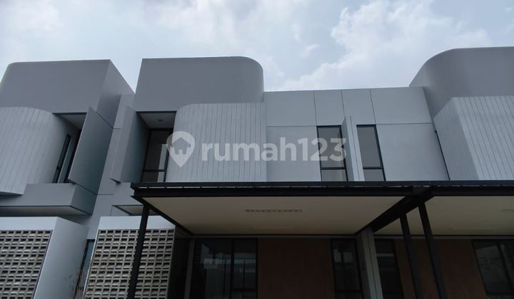 Rumah Baru Belum Pernah Huni di Suvarna Sutera Free AC Rumah Baru Belum Pernah Huni di Suvarna Sutera Free AC