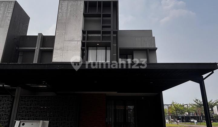 Rumah 2 Lantai Full Furnished Siap Huni di Flavio Suvarna Sutera Rumah 2 Lantai Full Furnished Siap Huni di Flavio Suvarna Sutera